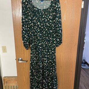 Old Navy Forest Green Floral Long Sleeve Dress